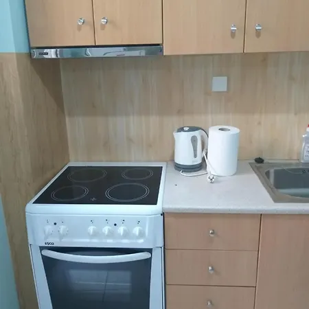 Апартаменты Practical Studio Next To The Subway, Train Station *